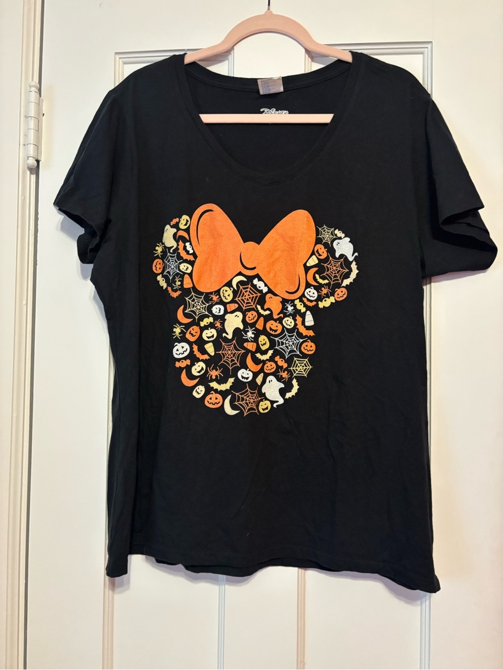 Black womens plus size xxl Halloween Minnie Mouse Graphic Tee with Orange Bow